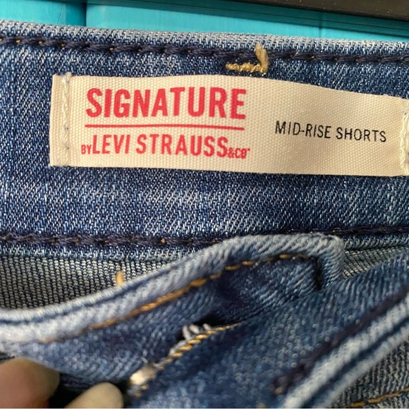 Levi Strauss Denim Shorts Wonen size 18 W34 Excellent Condition Summer Cutoffs - Picture 5 of 8